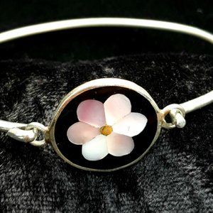 Captivating Sterling Silver Bracelet with Mother of Pearl Flower Petals